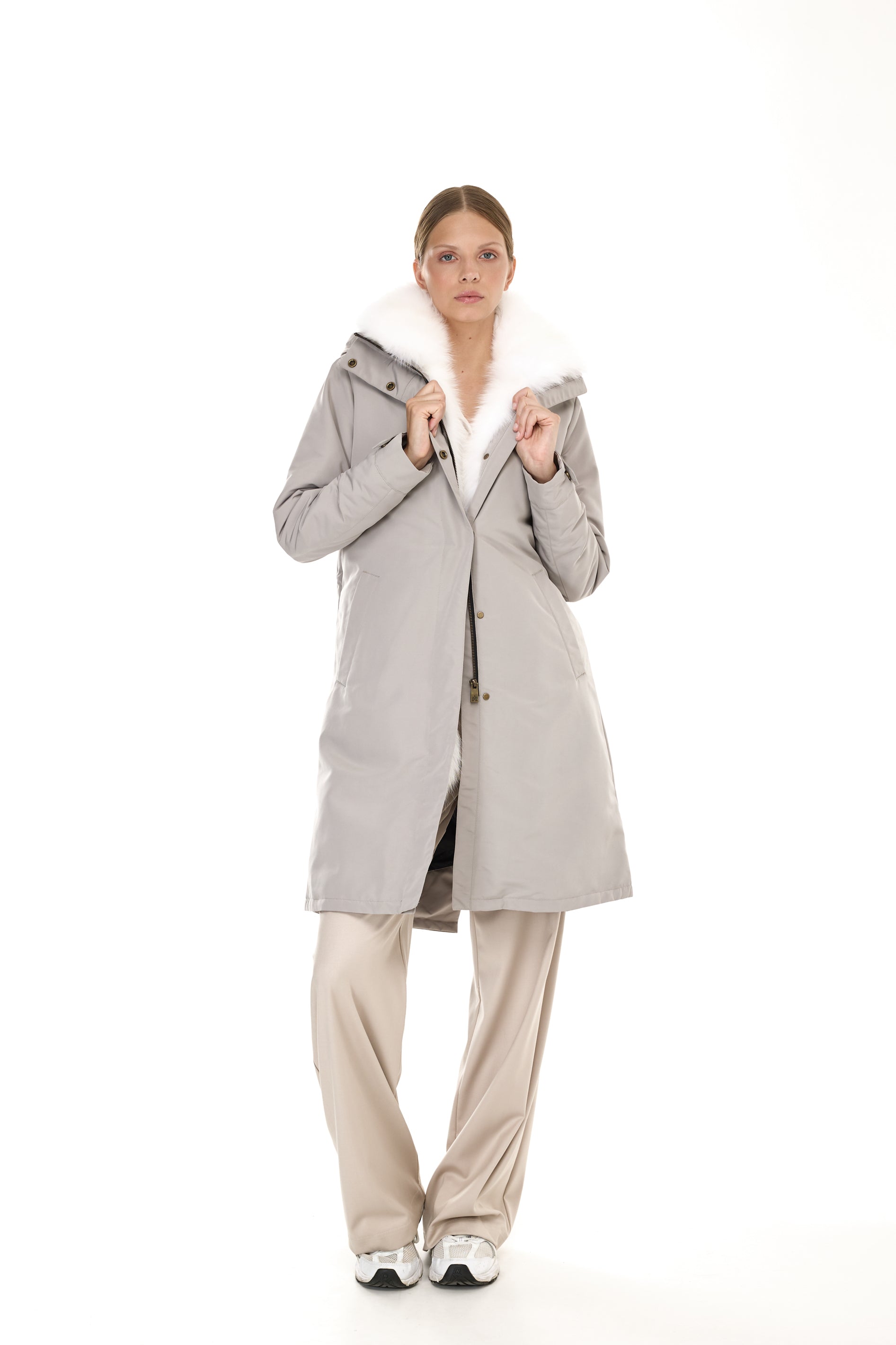 Parka X-Long Elegant White with high neck and removable fur vest