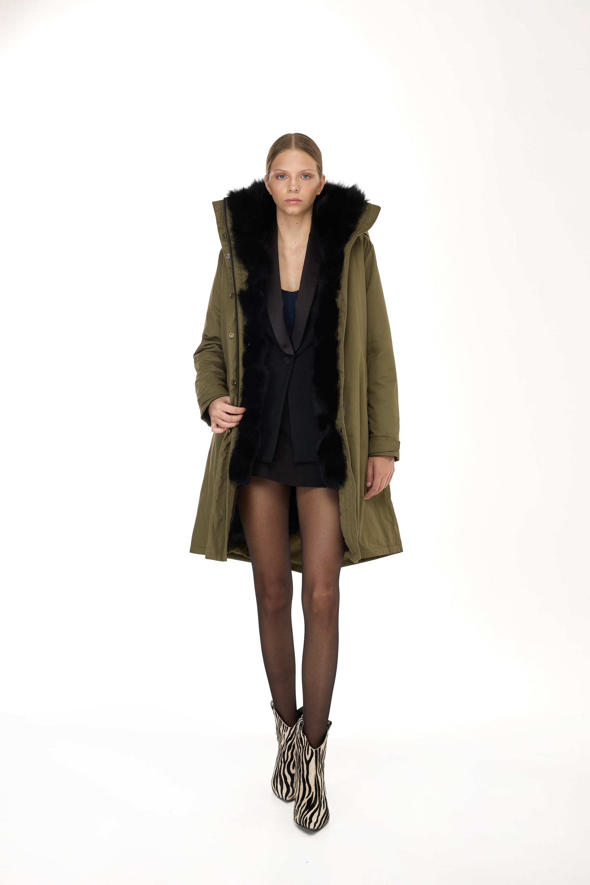 Park X-Long Elegant Black with high collar and removable fur vest