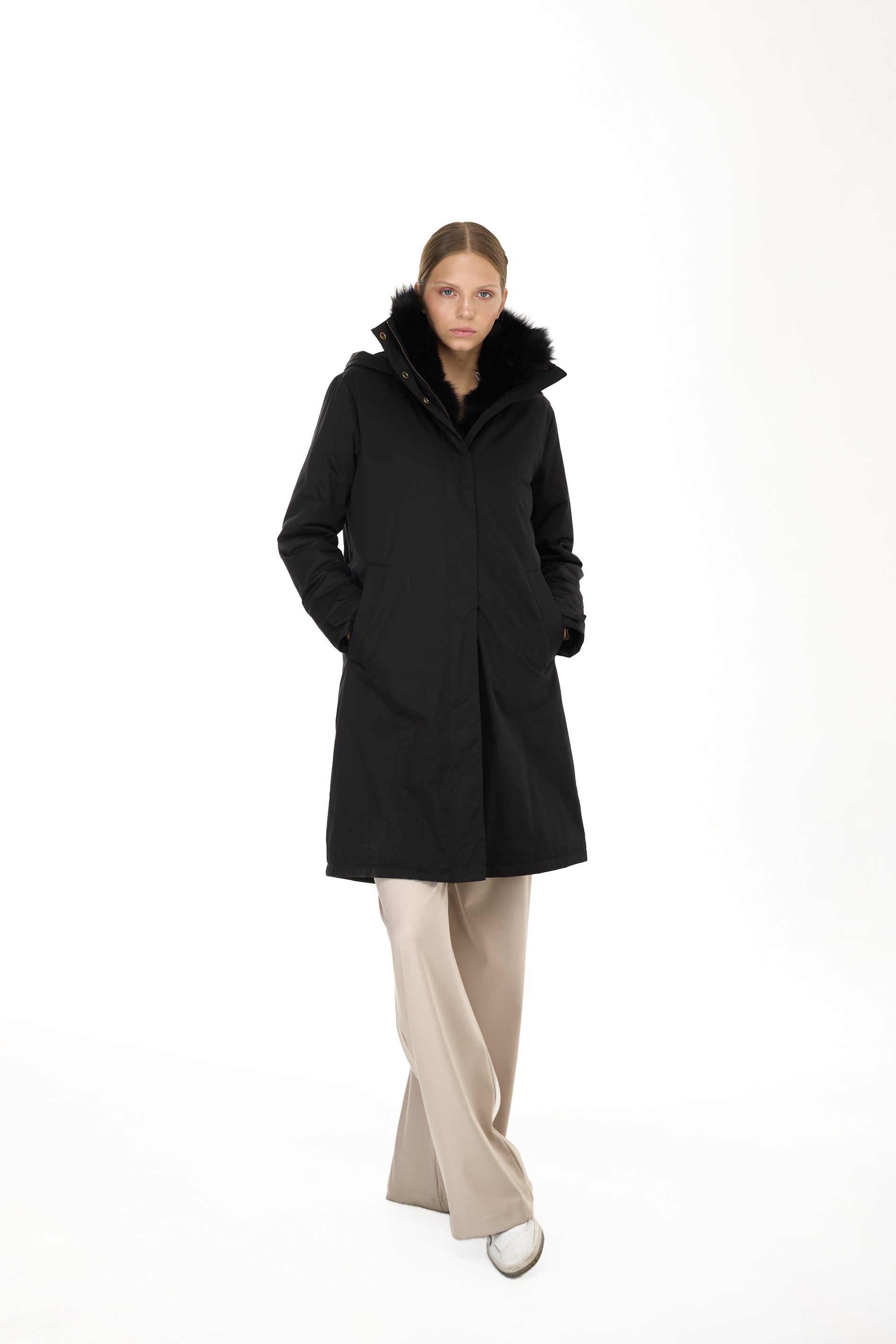 Park X-Long Elegant Black with high collar and removable fur vest