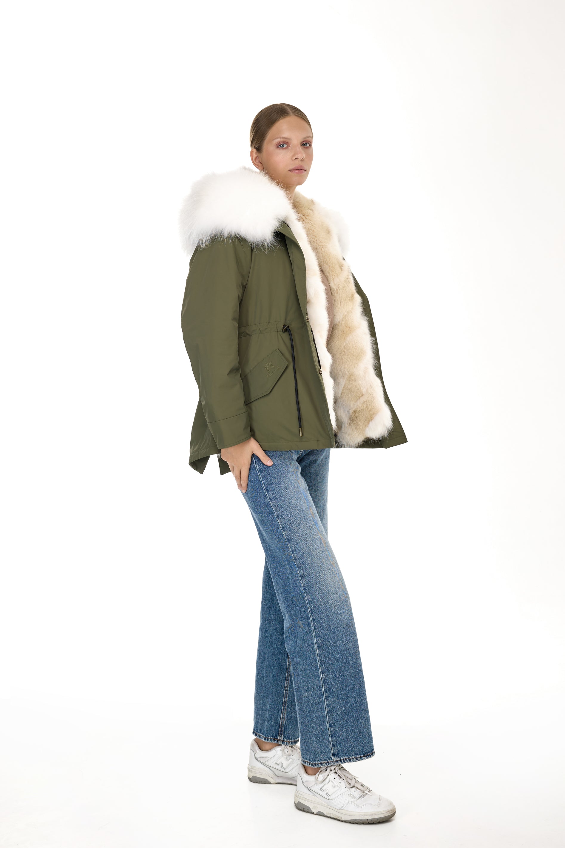 Park Short Urban White in waterproof cotton mixed with coyote vest