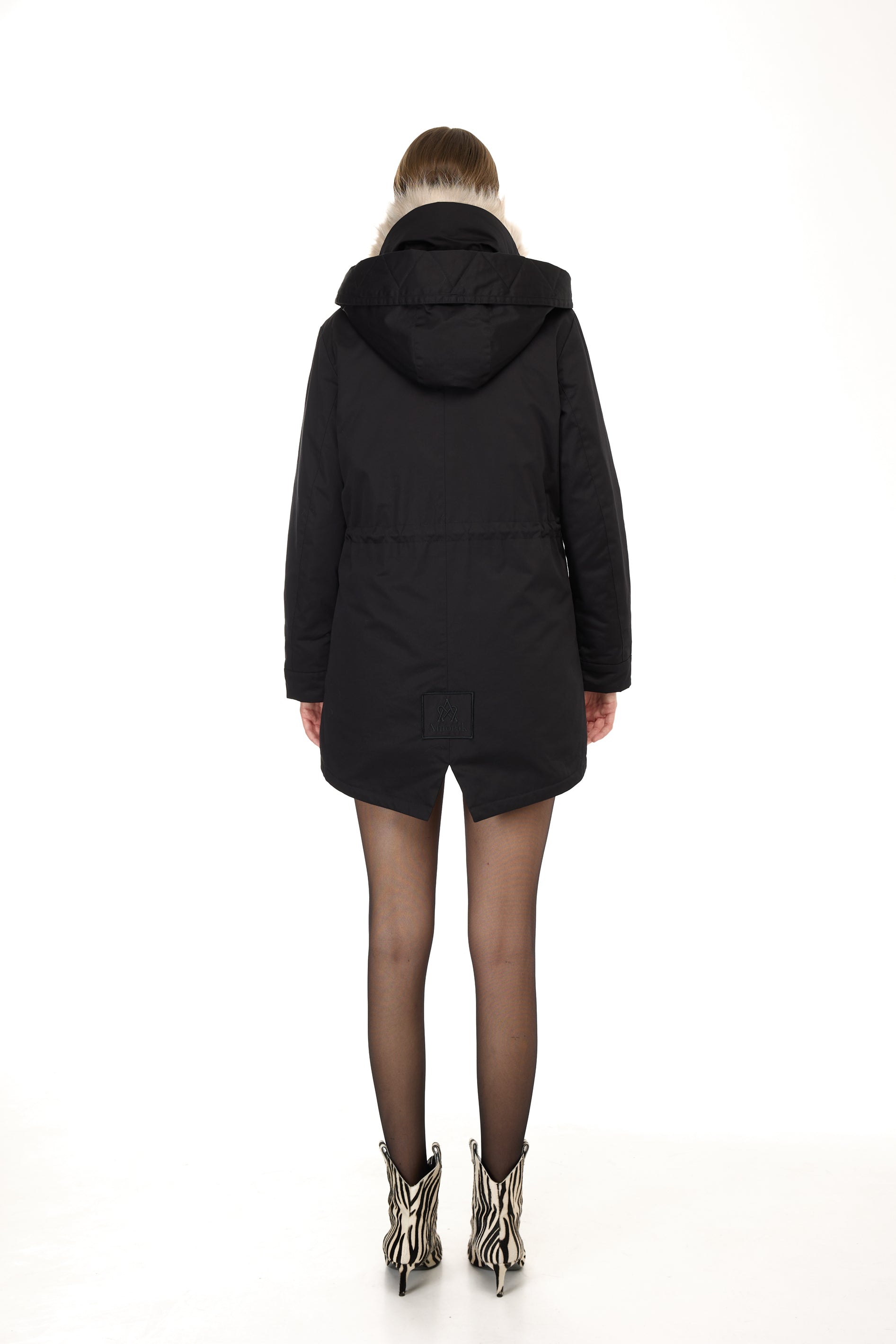 BEIGE ELEGANT PARKA WITH HIGH NOW AND REMOVABLE FUR FUR STRENGTH