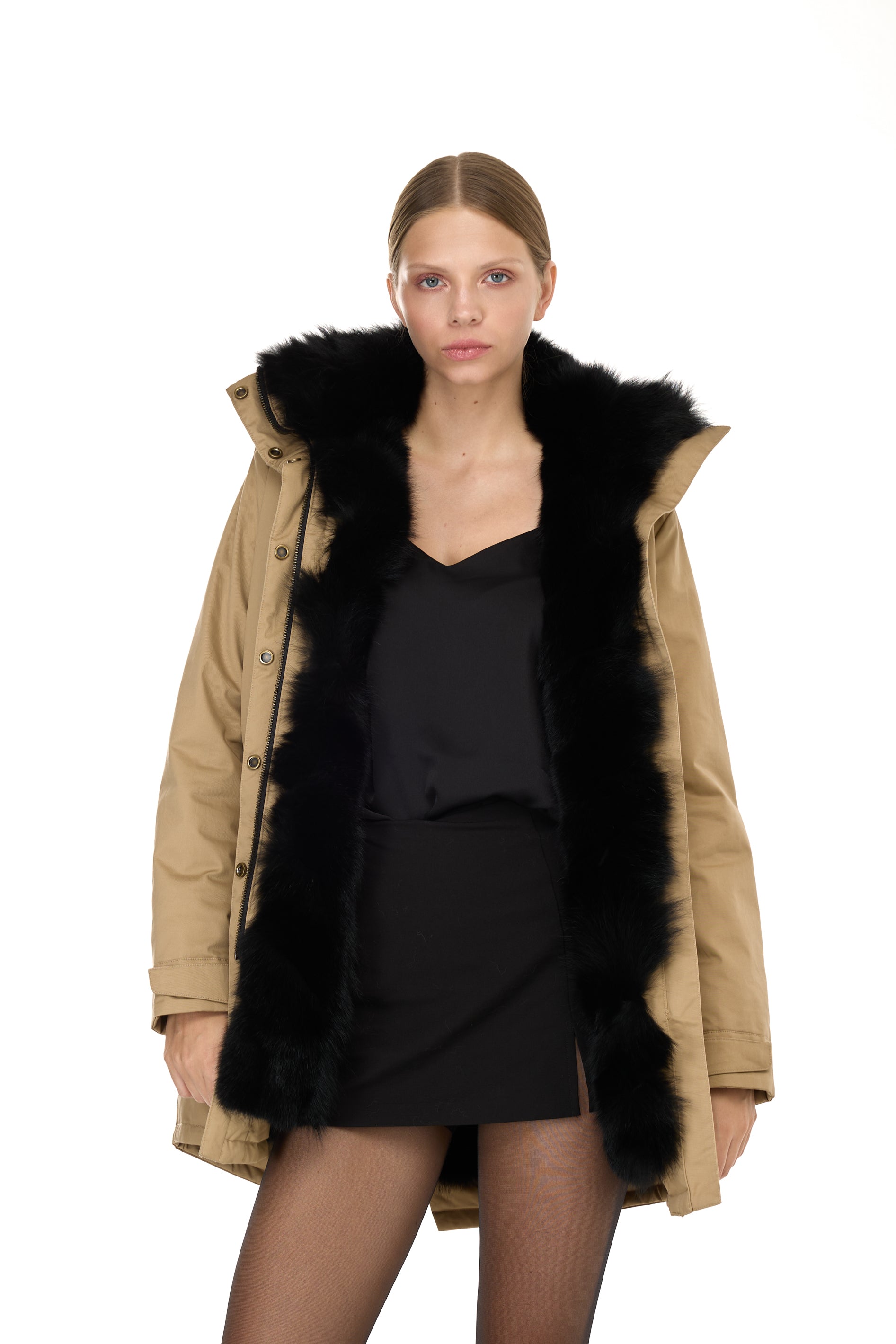 Elegant Black Parka with high collar and removable fox vest