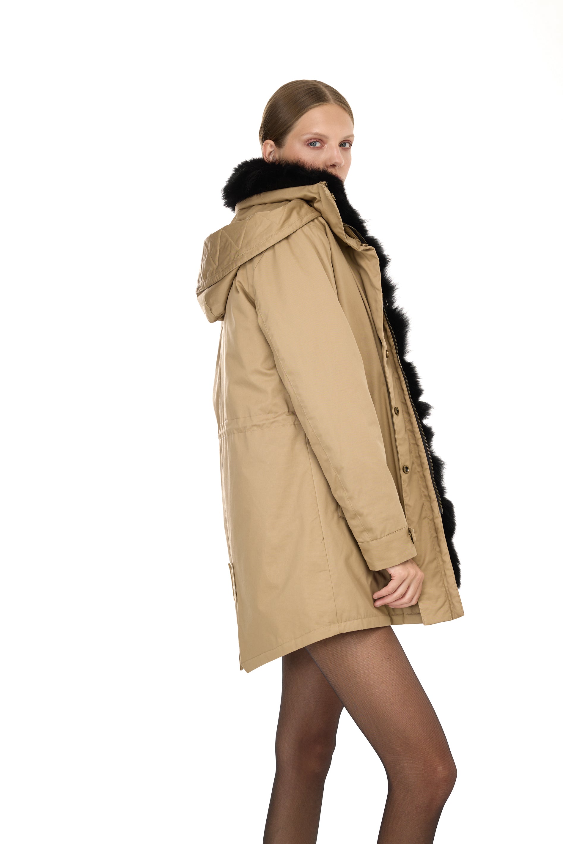Elegant Black Parka with high collar and removable fox vest