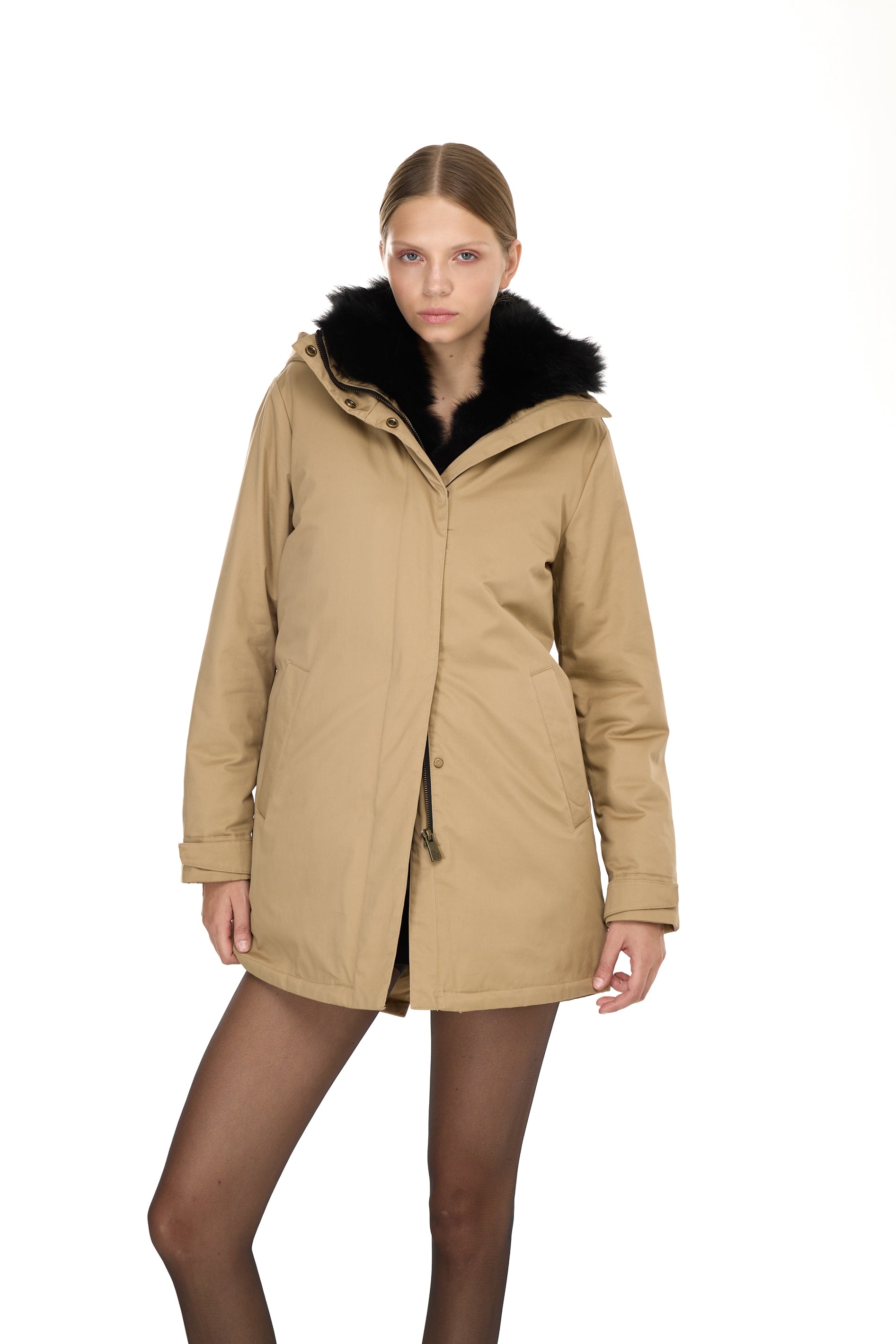 Elegant Black Parka with high collar and removable fox vest
