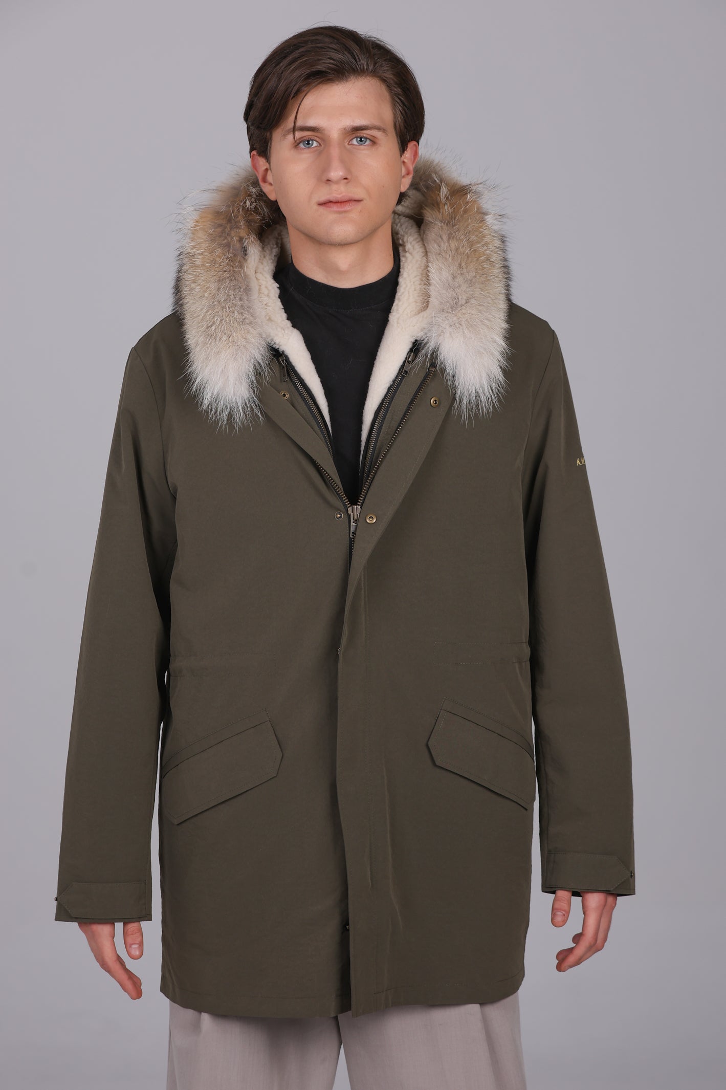 Parka longue en mélange imperméable de coton Coyote et de peau de mouton