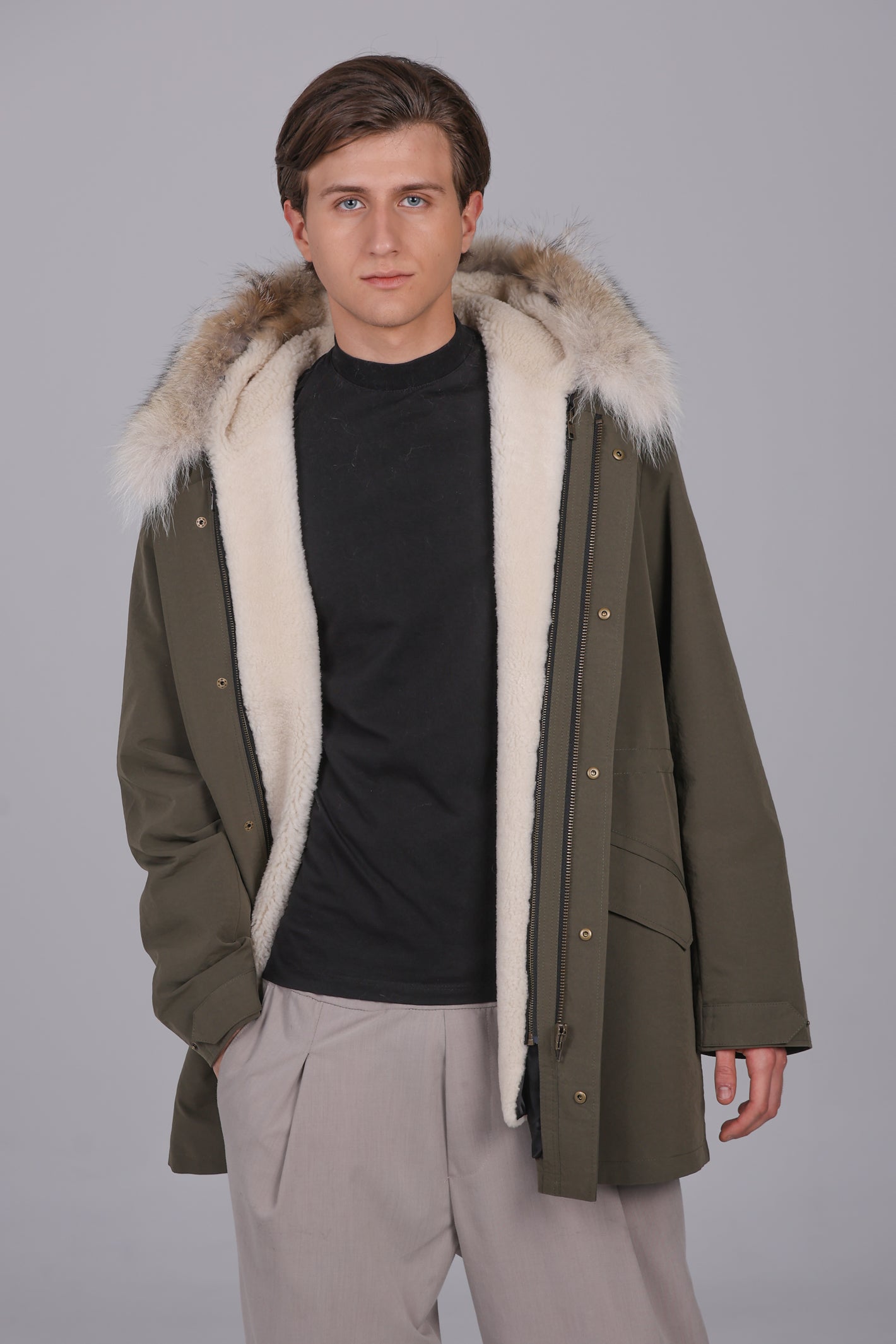 Parka longue en mélange imperméable de coton Coyote et de peau de mouton