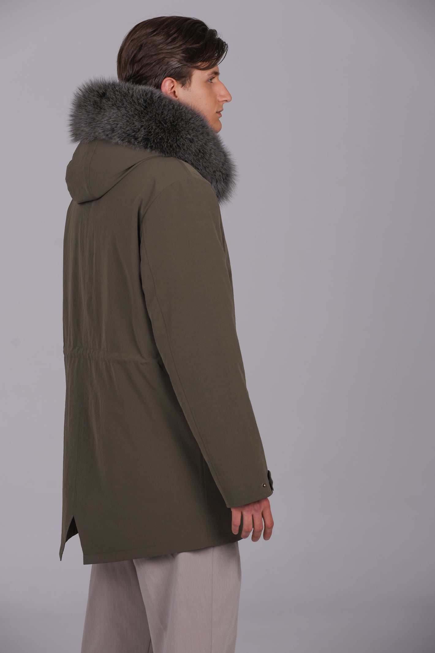 Parka larga de mezcla de algodón impermeable con zorro y conejo rex