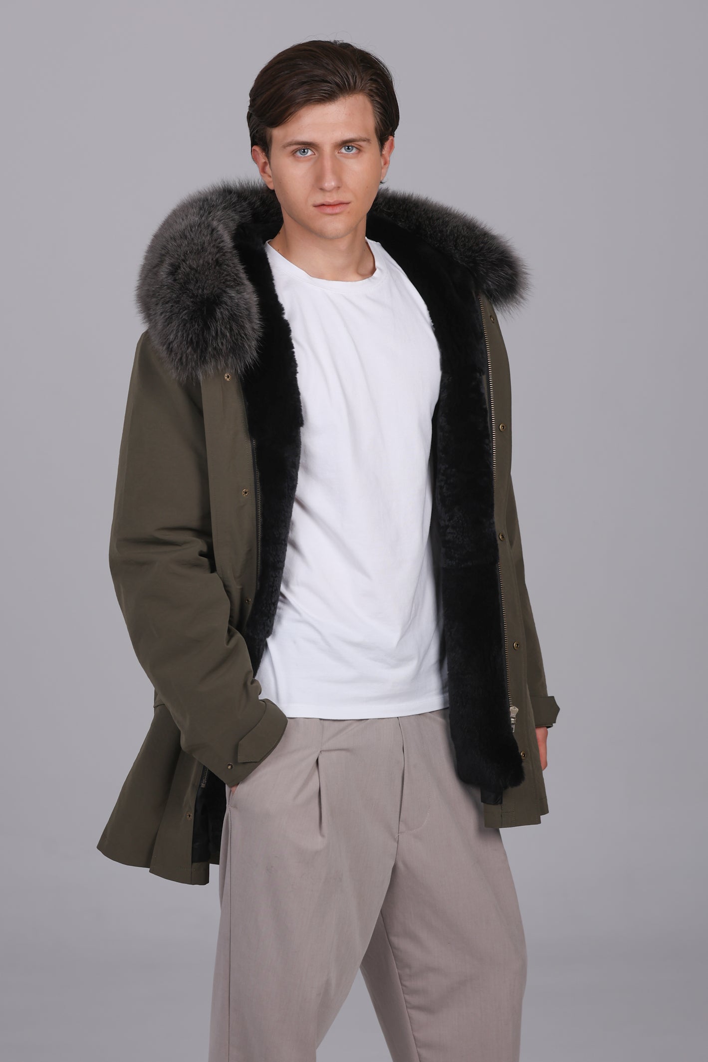 Parka larga de mezcla de algodón impermeable con zorro y conejo rex