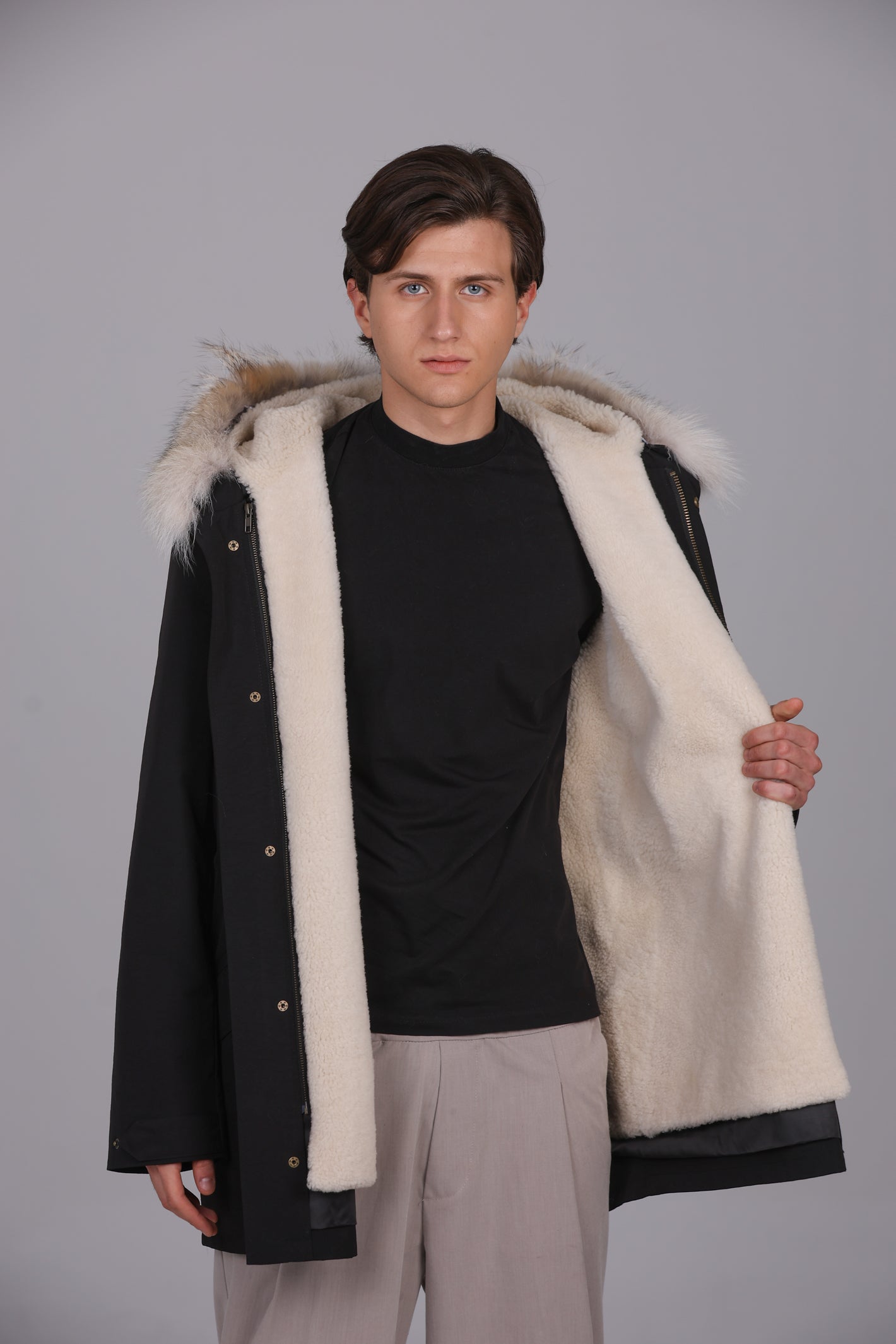 Parka longue en mélange imperméable de coton Coyote et de peau de mouton