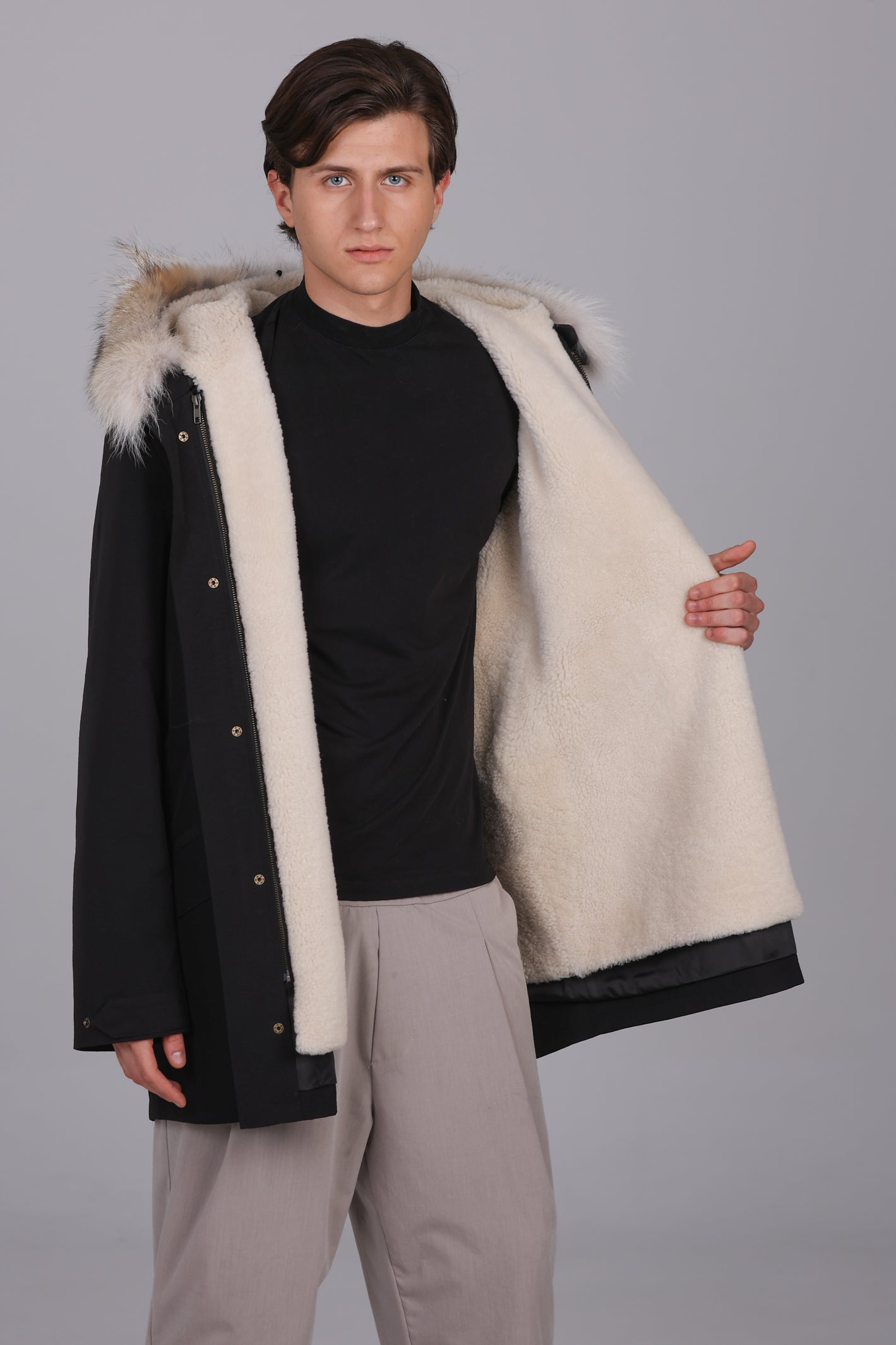 Parka longue en mélange imperméable de coton Coyote et de peau de mouton